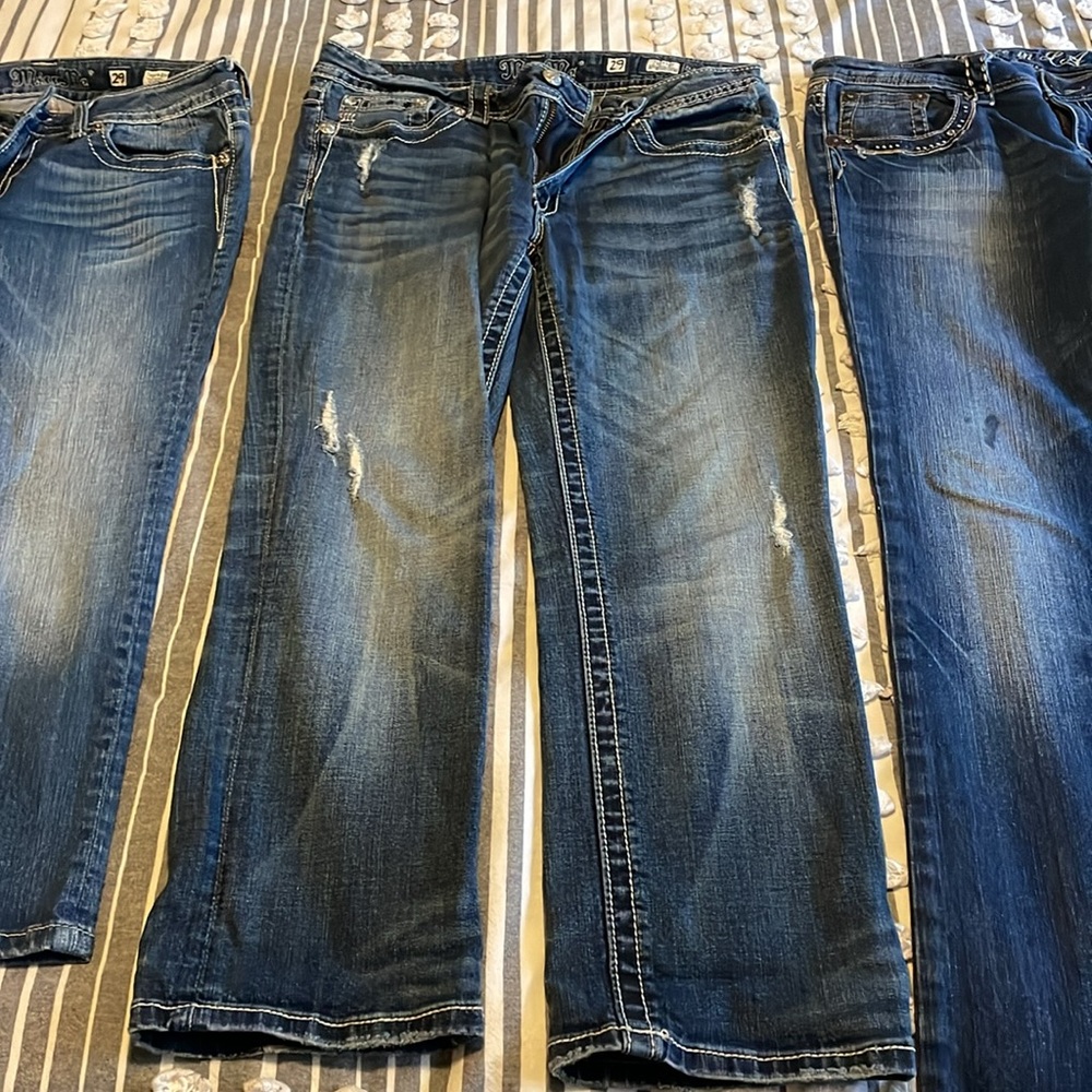 Miss Me Capri Jeans three pairs of 29 waist - Picture 8 of 11